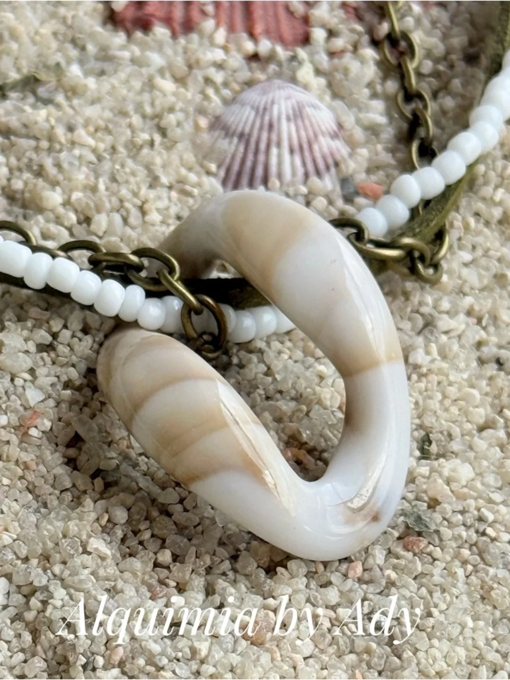 LAYERED OKIVE SUEDE White and Cream Shell Link Necklace